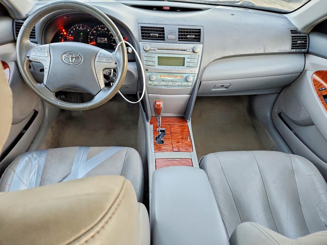 2009 TOYOTA CAMRY BASE photo 8