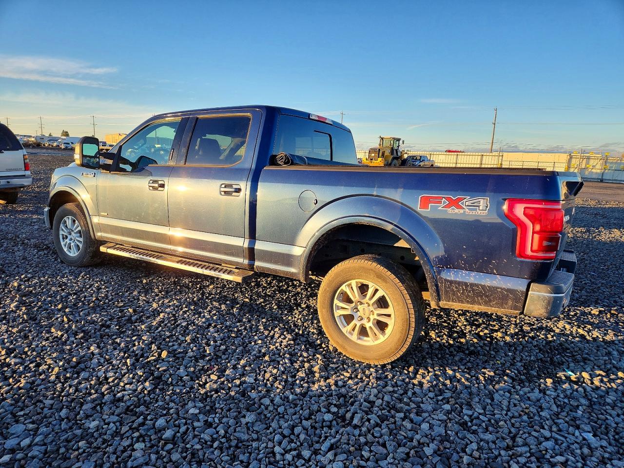 2017 FORD F150 SUPERCREW photo 2