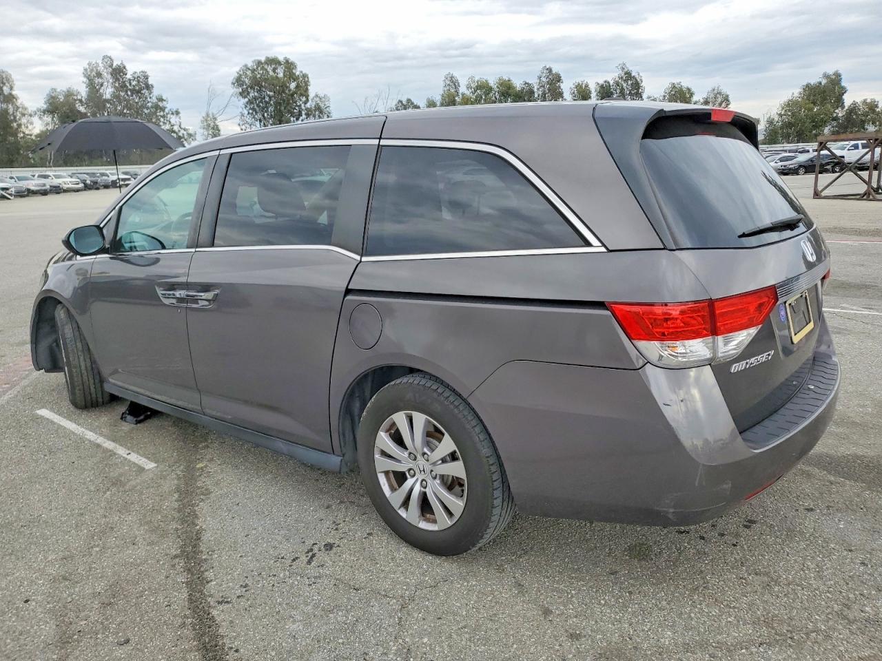 2016 HONDA ODYSSEY EXL photo 2