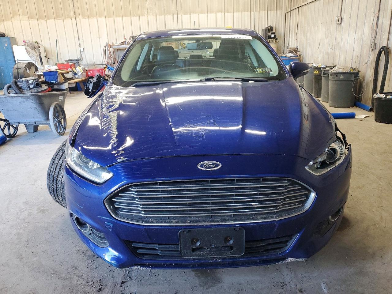 2013 FORD FUSION SE photo 5