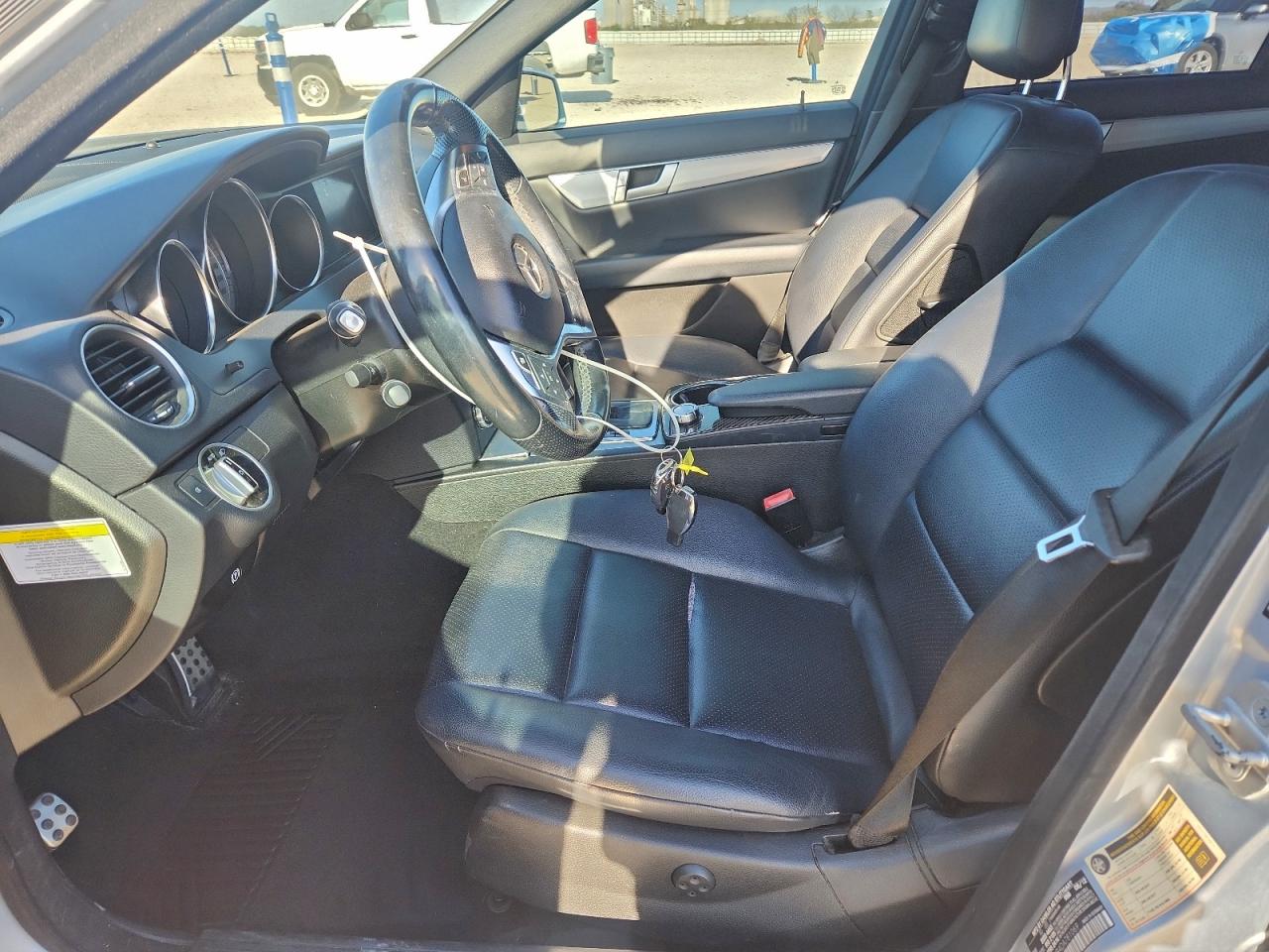 2013 MERCEDES-BENZ C 250 photo 7
