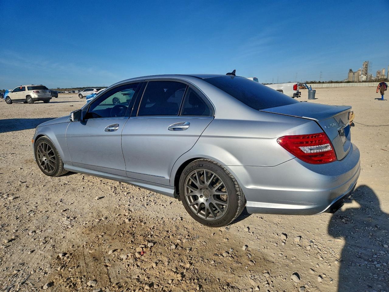 2013 MERCEDES-BENZ C 250 photo 2