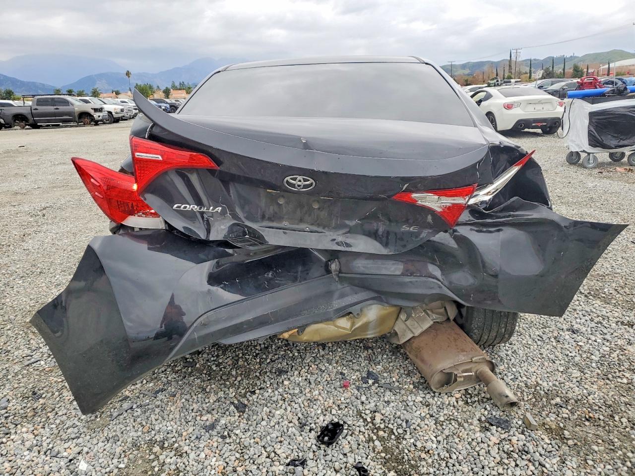 2019 TOYOTA COROLLA L photo 6