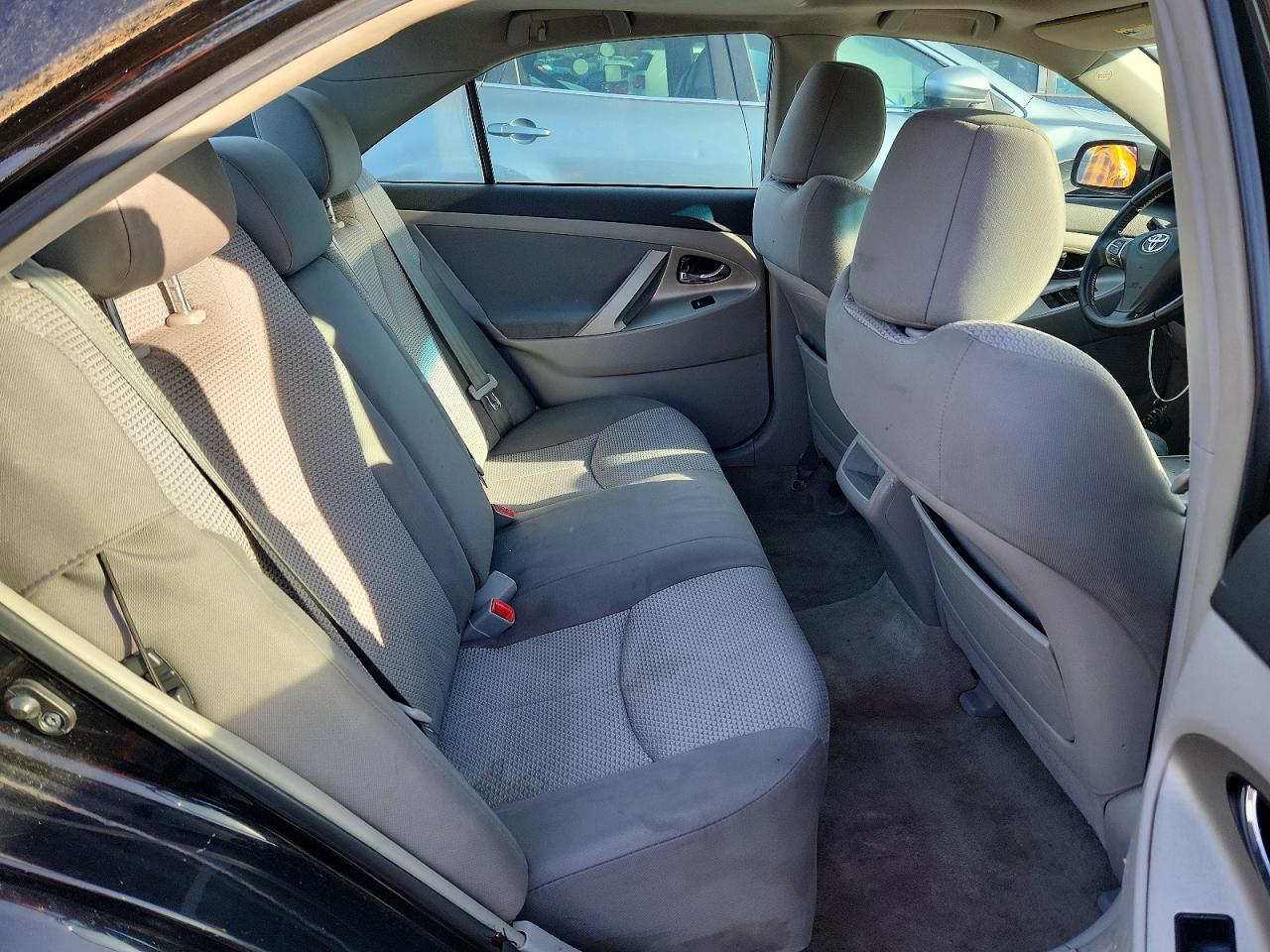 2010 TOYOTA CAMRY BASE photo 10