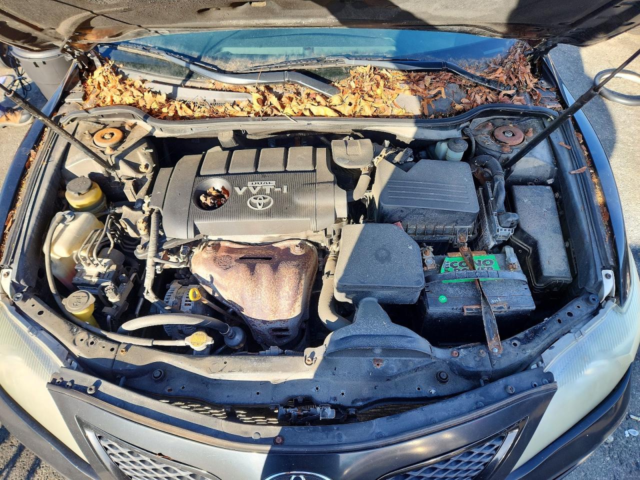 2010 TOYOTA CAMRY BASE photo 11