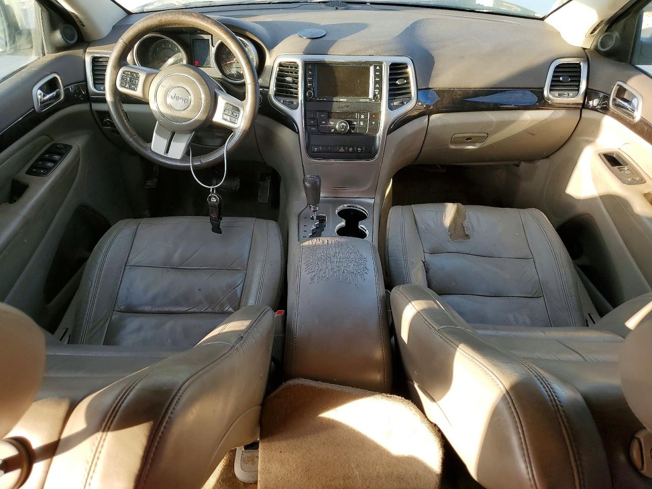 2011 JEEP GRAND CHEROKEE LAREDO photo 8