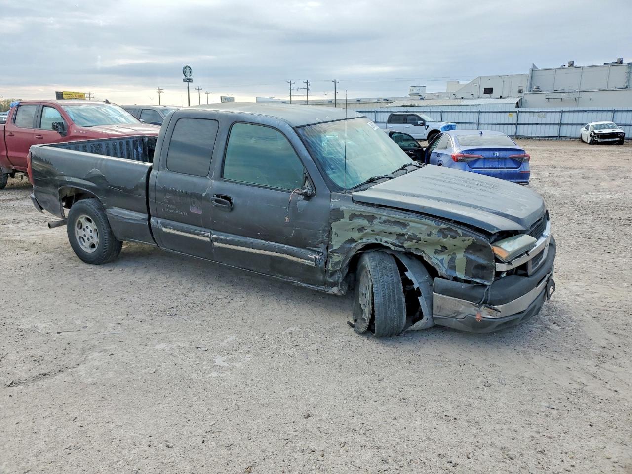 2003 CHEVROLET SILVERADO C1500 photo 4