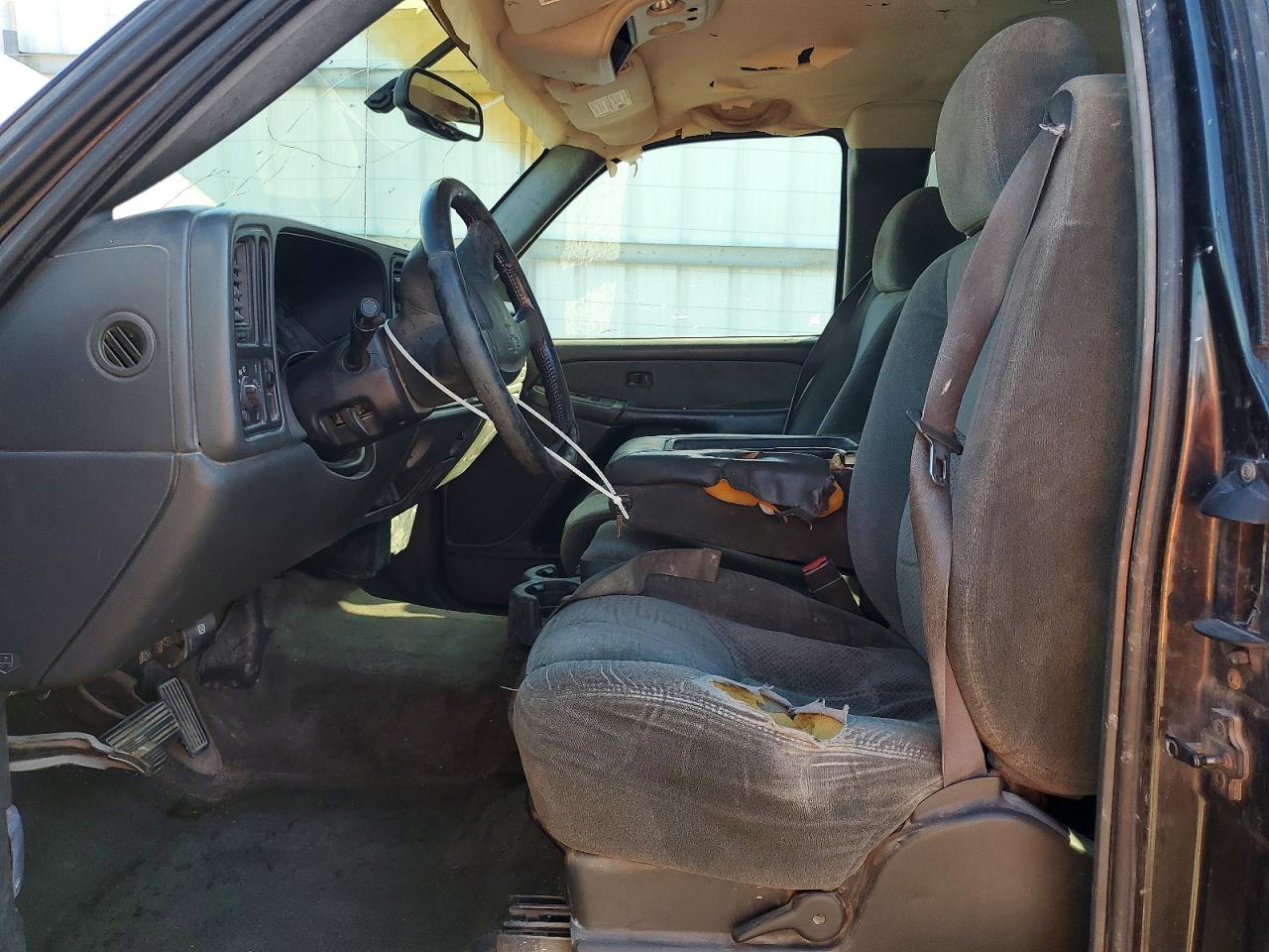 2003 CHEVROLET SILVERADO C1500 photo 7