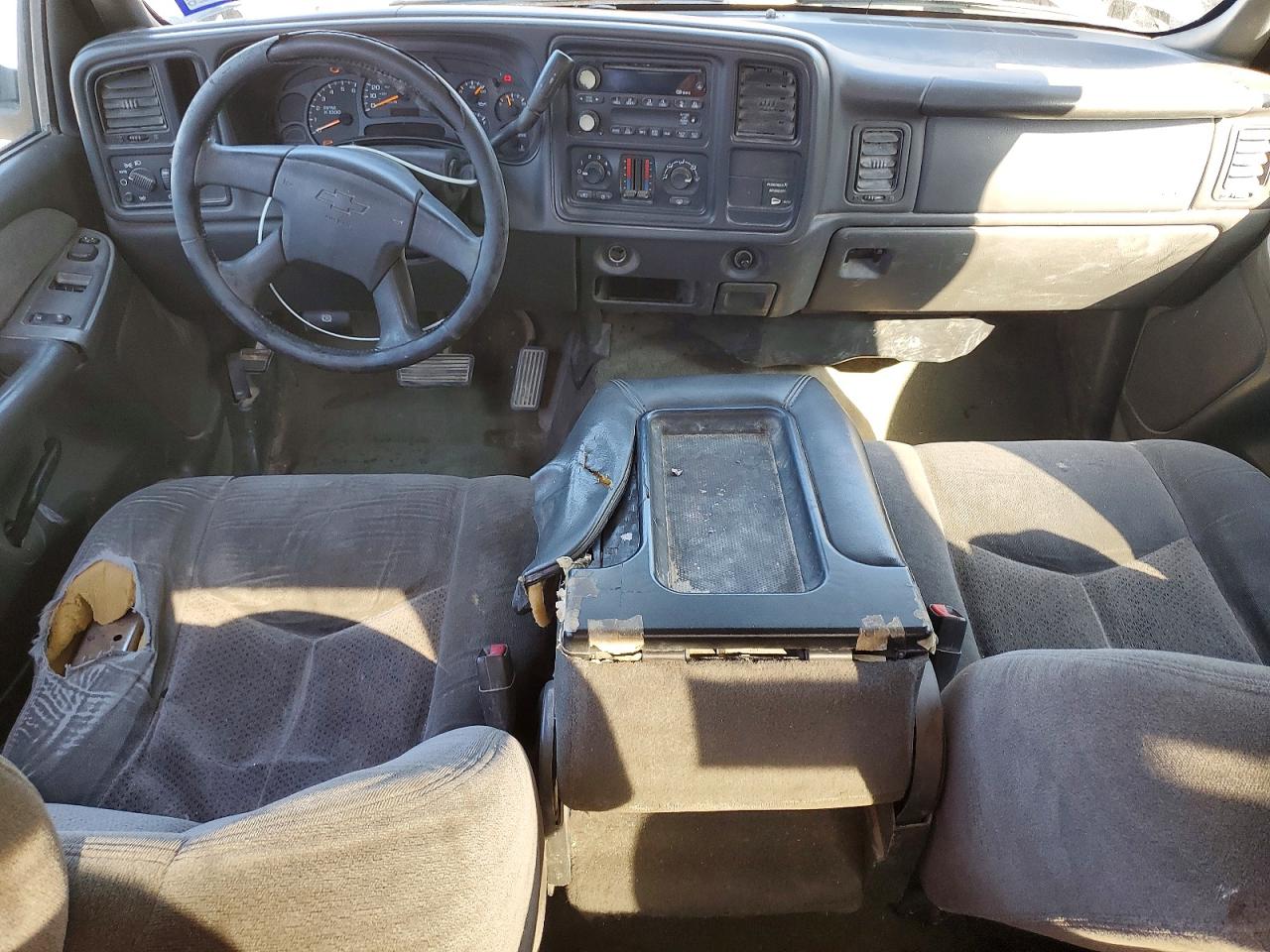 2003 CHEVROLET SILVERADO C1500 photo 8
