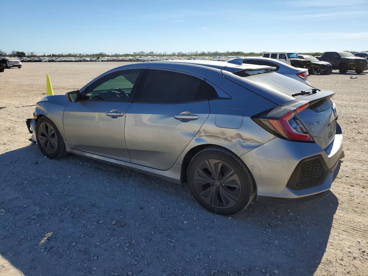 2017 HONDA CIVIC EX photo 2