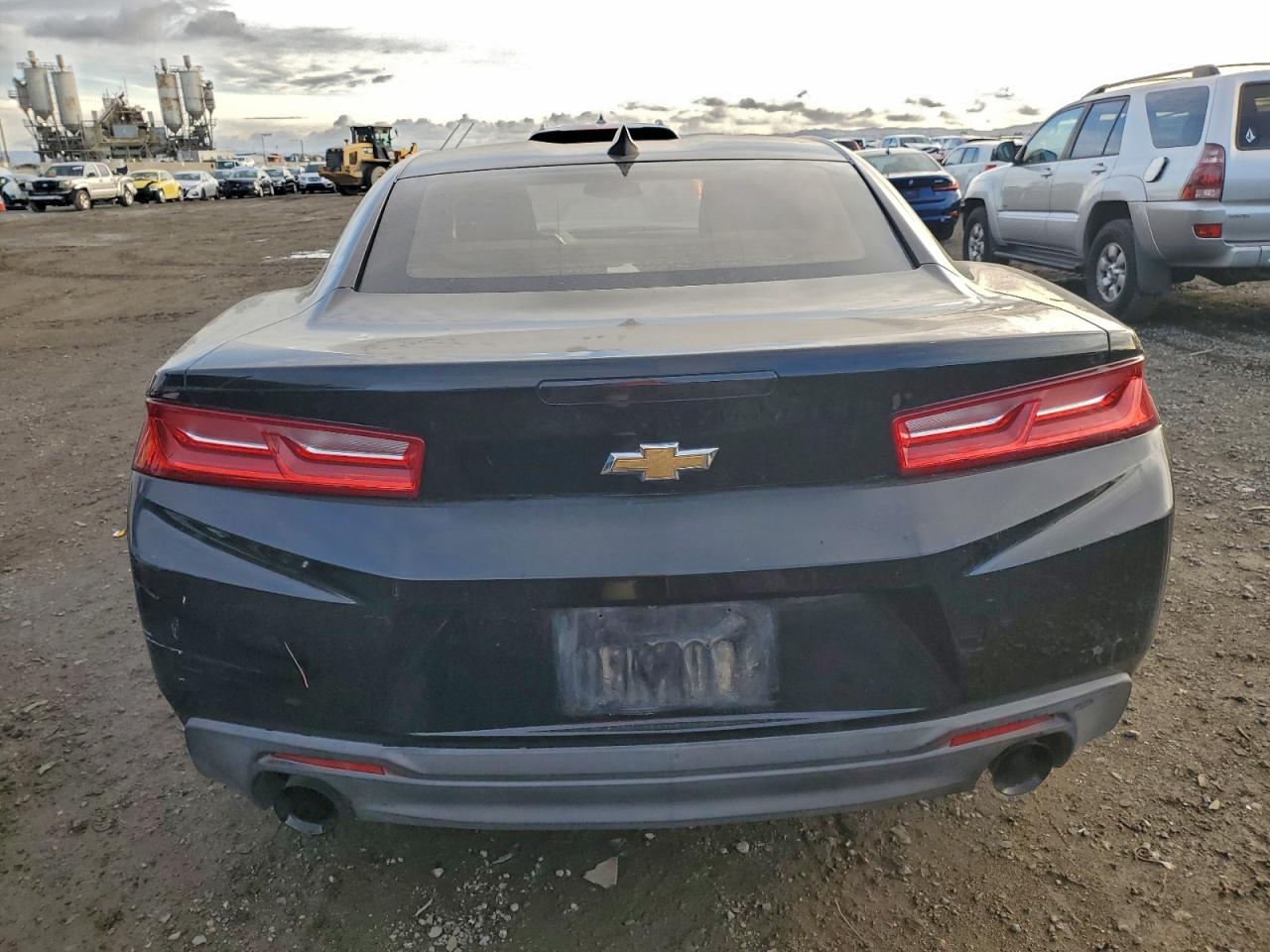 2016 CHEVROLET CAMARO LT photo 11