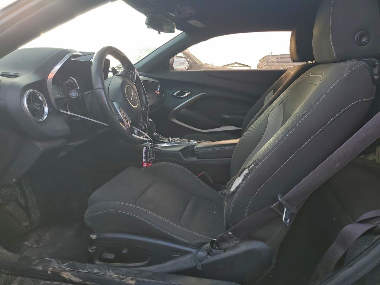 2016 CHEVROLET CAMARO LT photo 13