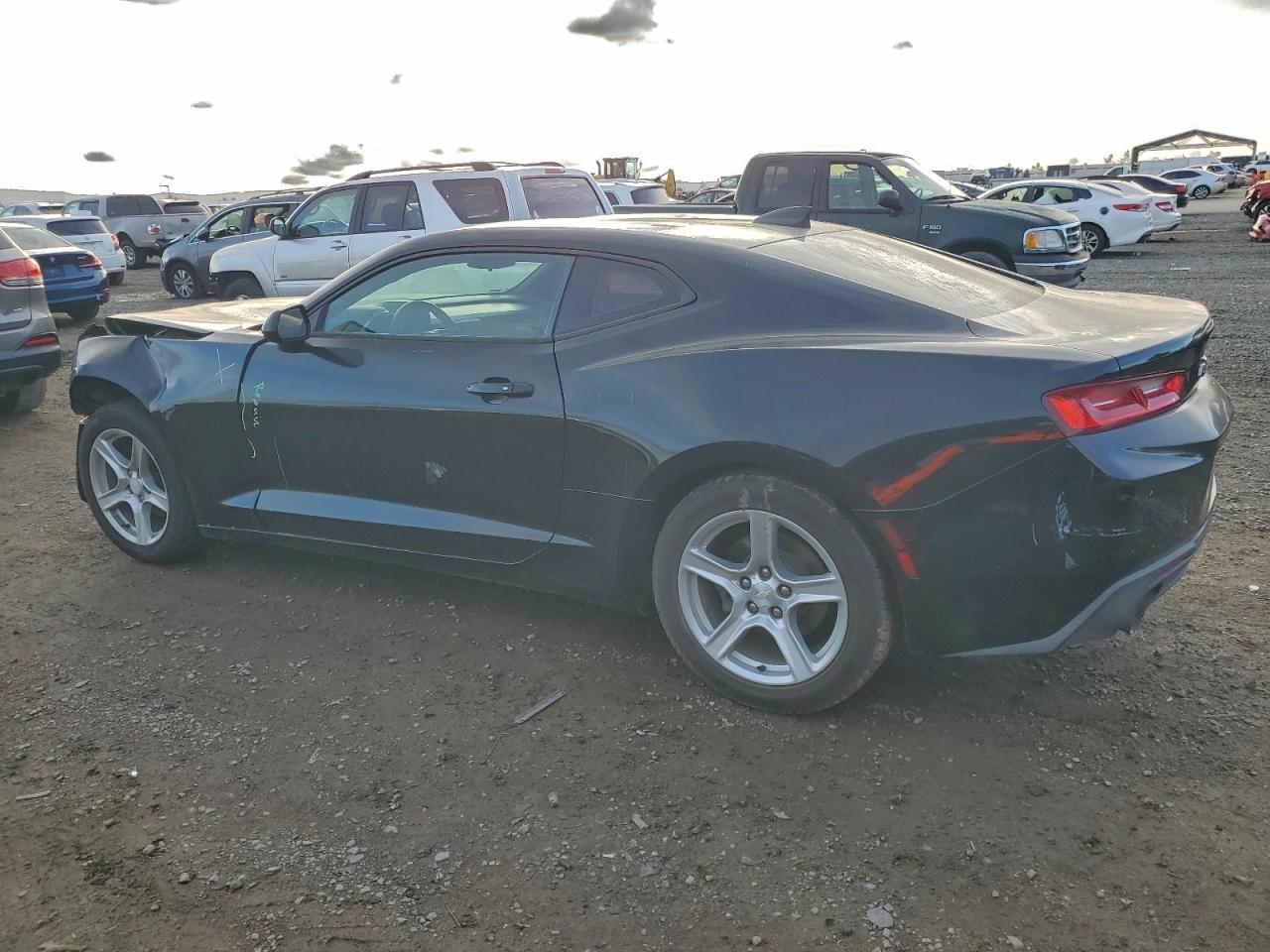 2016 CHEVROLET CAMARO LT photo 3