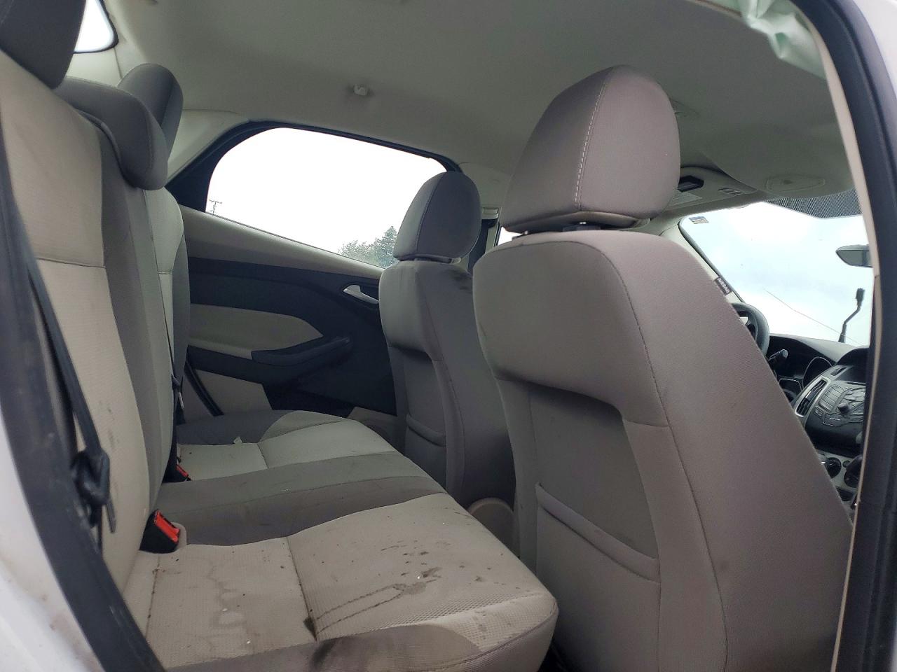 2013 FORD FOCUS SE photo 10