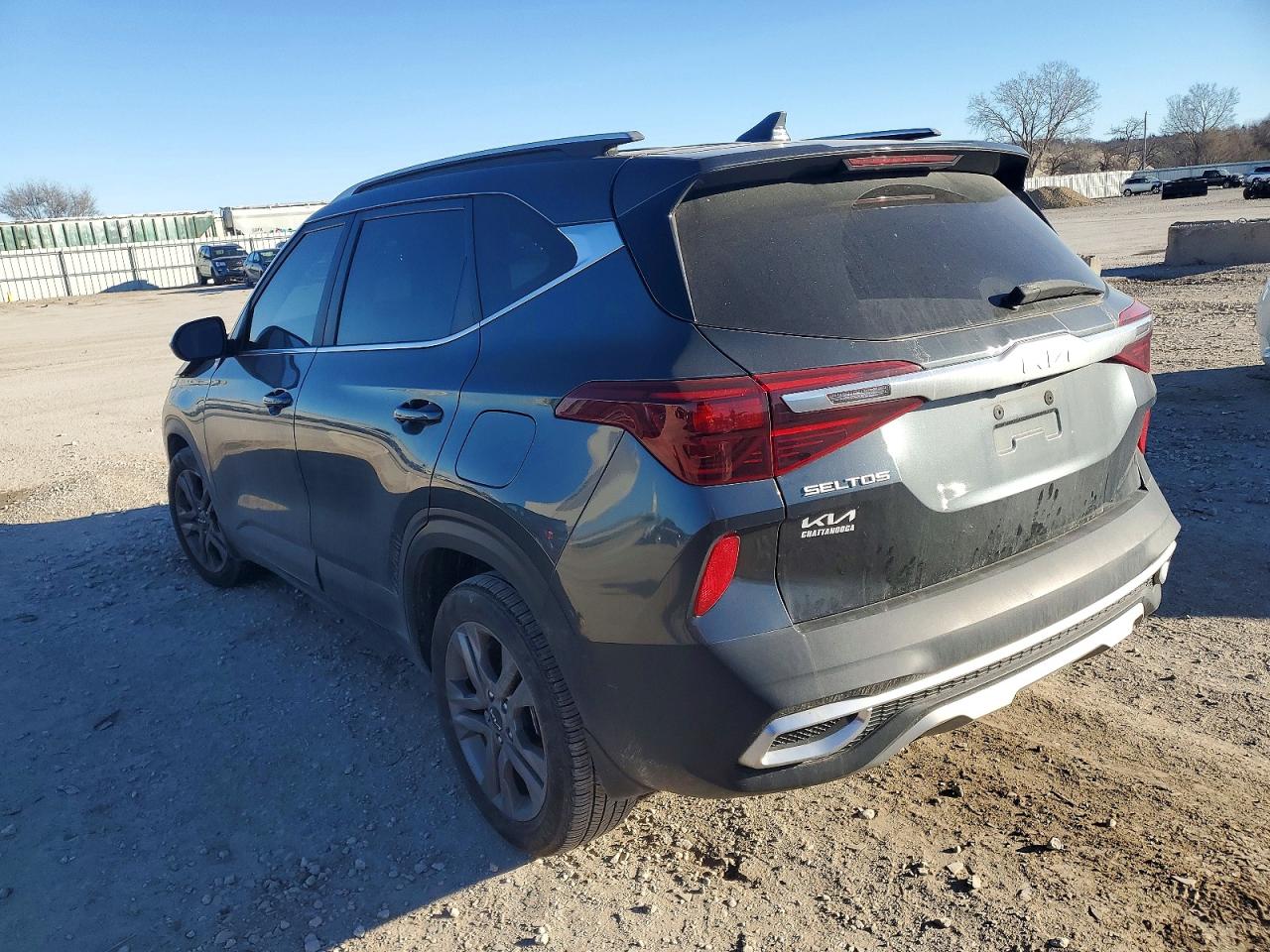2023 KIA SELTOS S photo 4