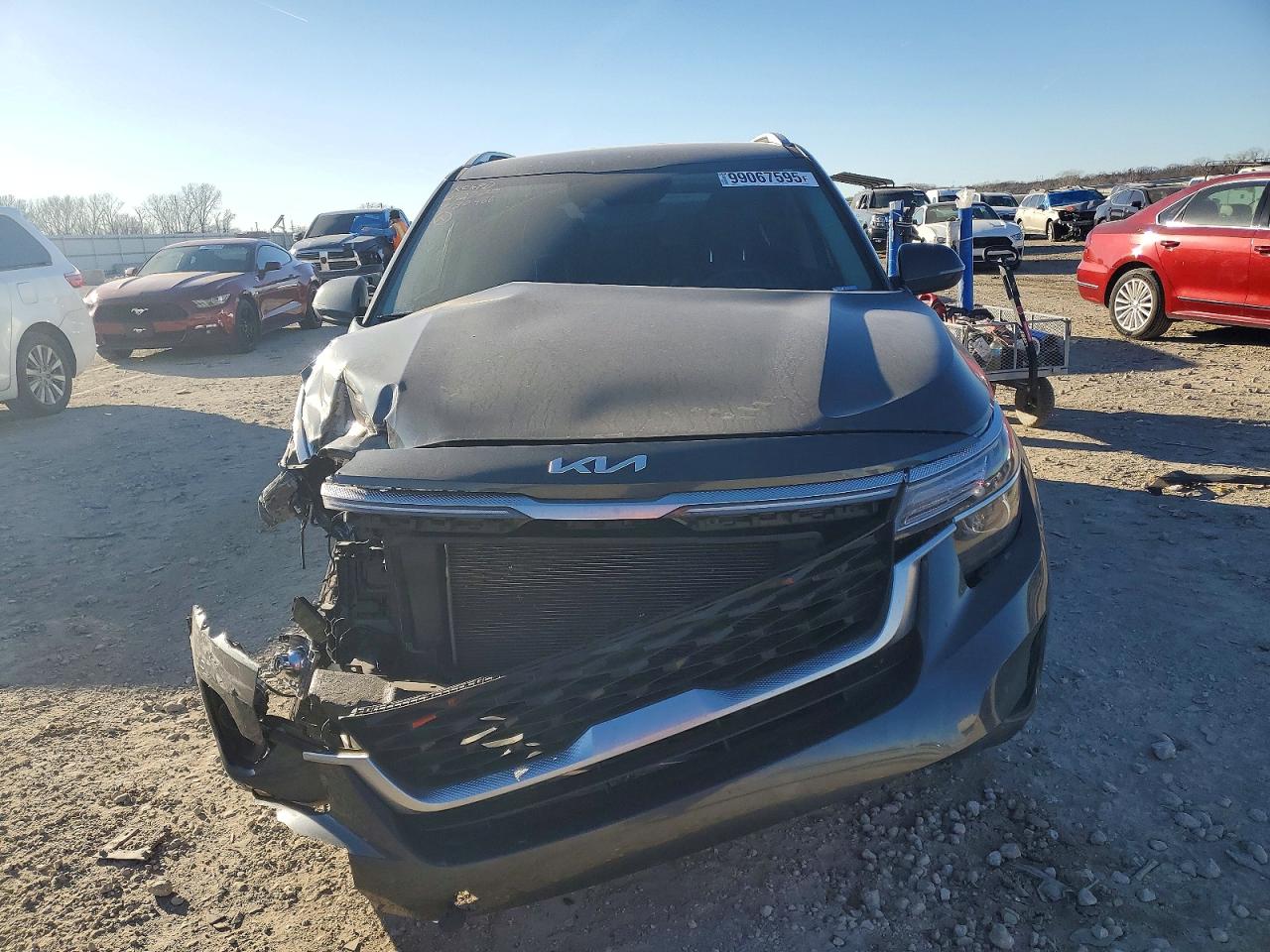 2023 KIA SELTOS S photo 13