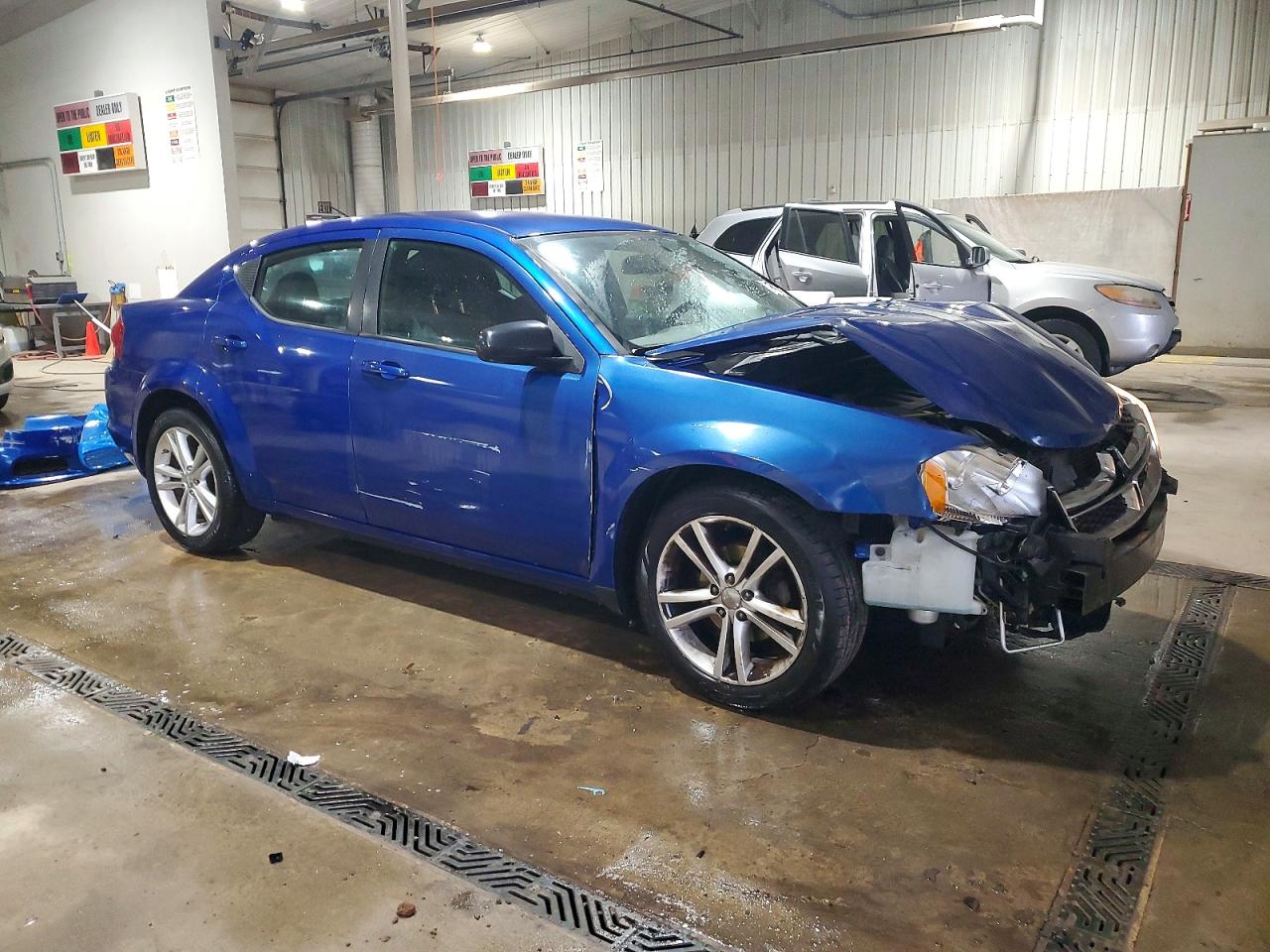 2013 DODGE AVENGER SE photo 4