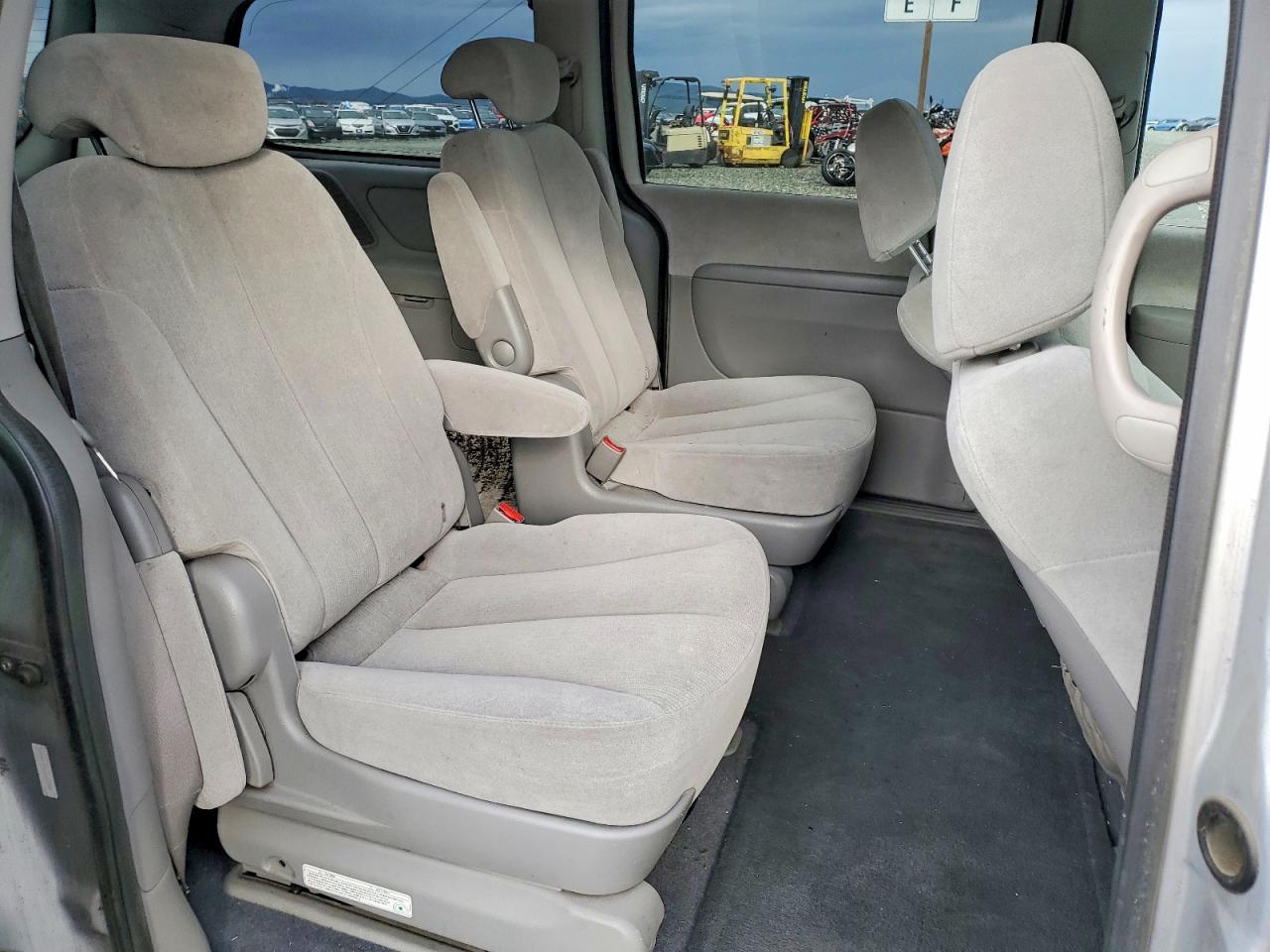 2008 KIA SEDONA EX photo 11