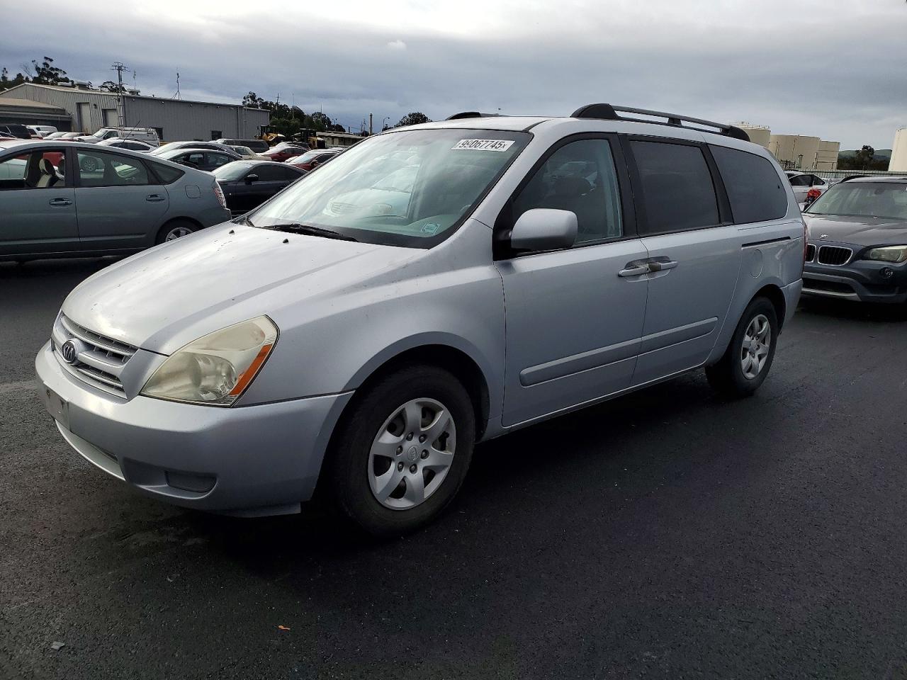 2008 KIA SEDONA