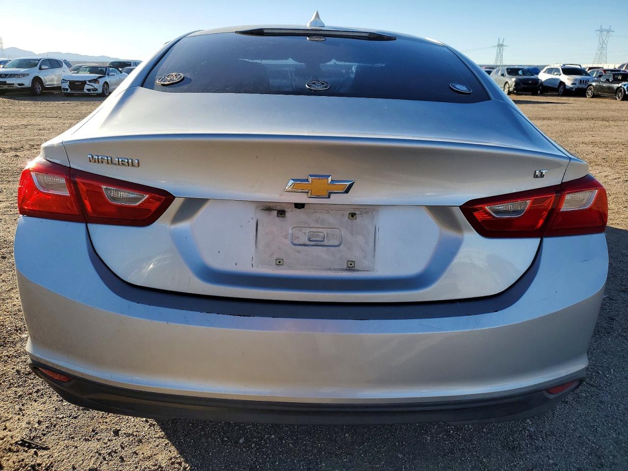 2017 CHEVROLET MALIBU LT photo 11