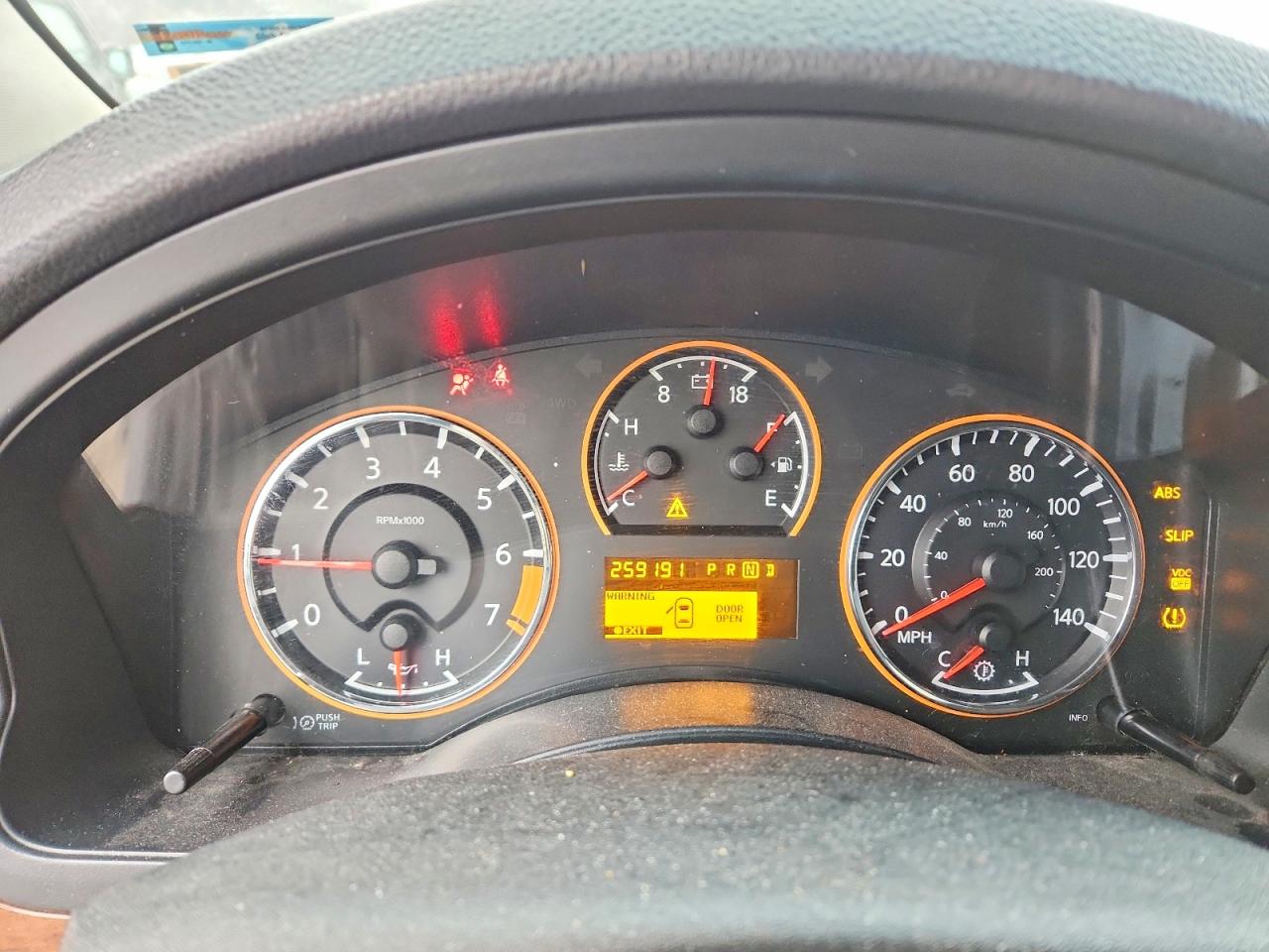 2010 NISSAN ARMADA SE photo 9