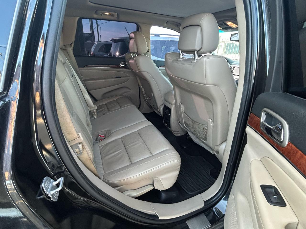 2012 JEEP GRAND CHEROKEE LIMITED photo 11