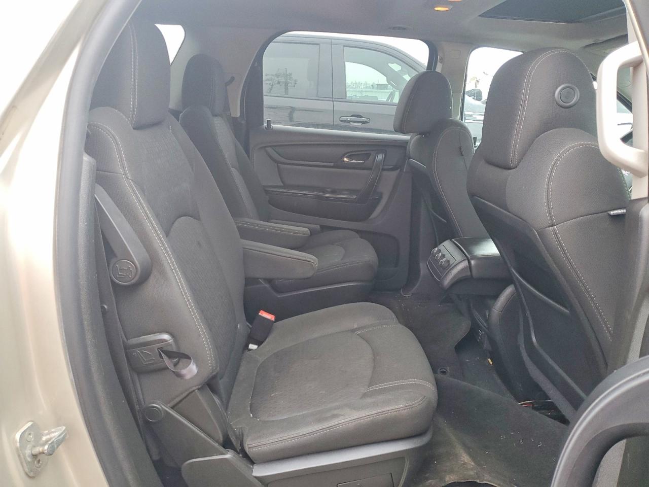 2014 GMC ACADIA SLE photo 21