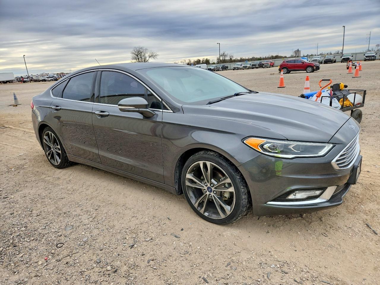 2017 FORD FUSION TITANIUM photo 4