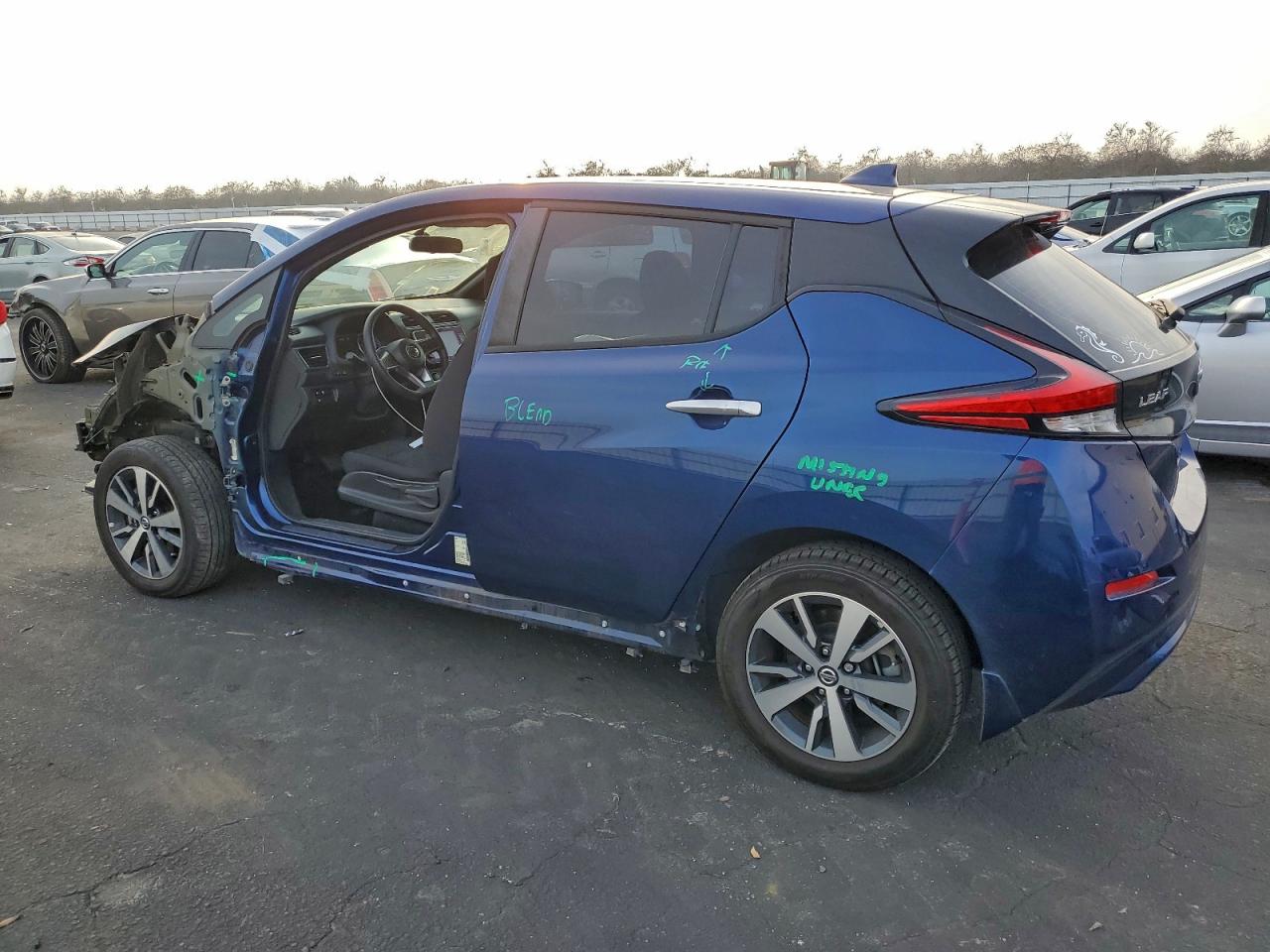 2019 NISSAN LEAF S PLUS photo 2