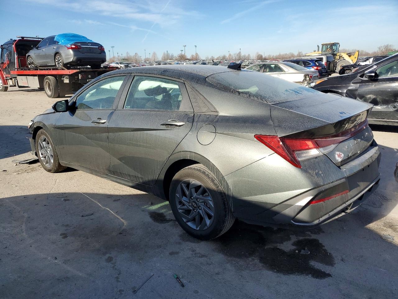 2024 HYUNDAI ELANTRA SEL photo 2