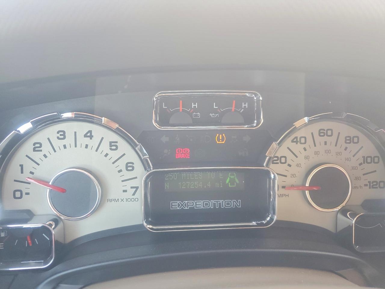 2011 FORD EXPEDITION XLT photo 17
