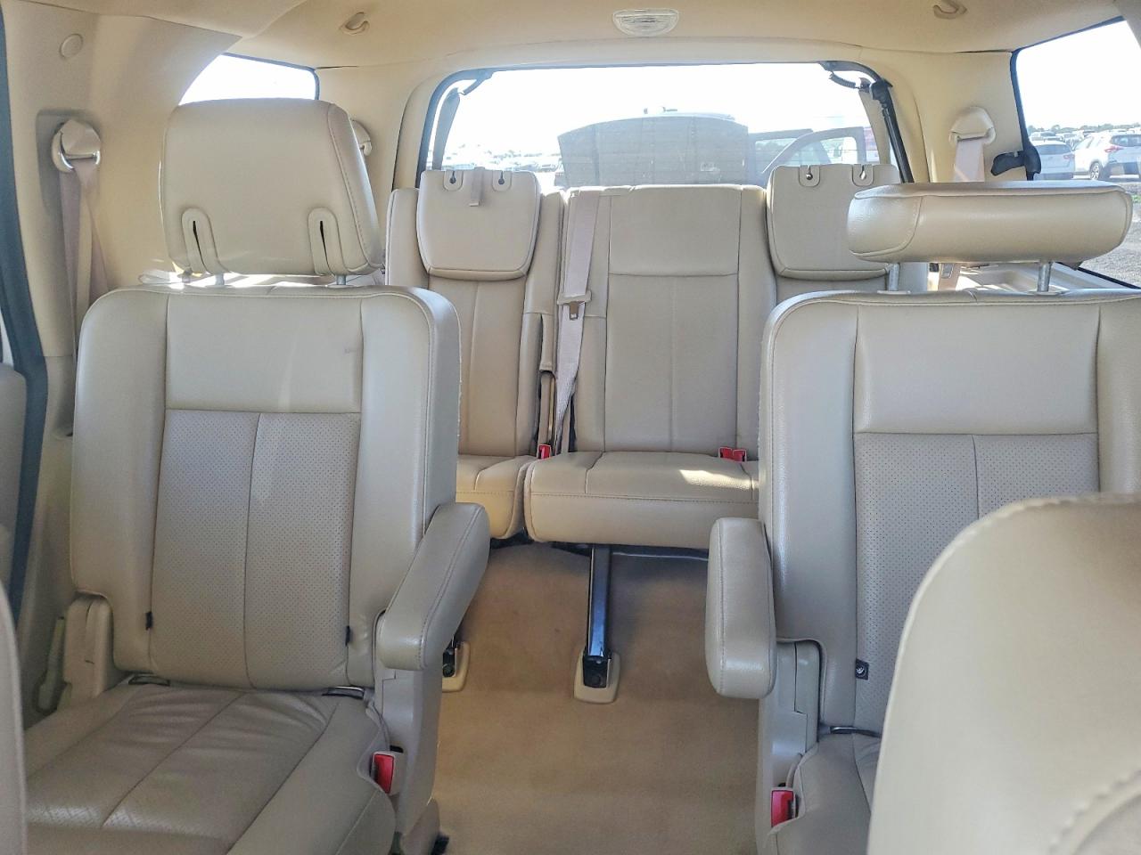 2011 FORD EXPEDITION XLT photo 19