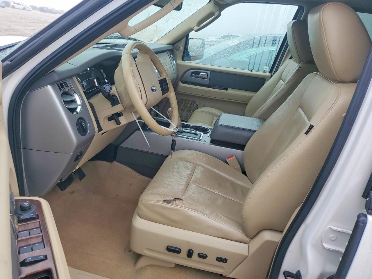 2011 FORD EXPEDITION XLT photo 13