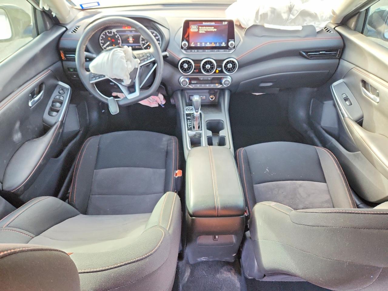 2025 NISSAN SENTRA SR photo 8