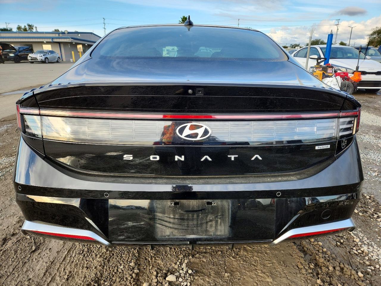2024 HYUNDAI SONATA HYBRID photo 6