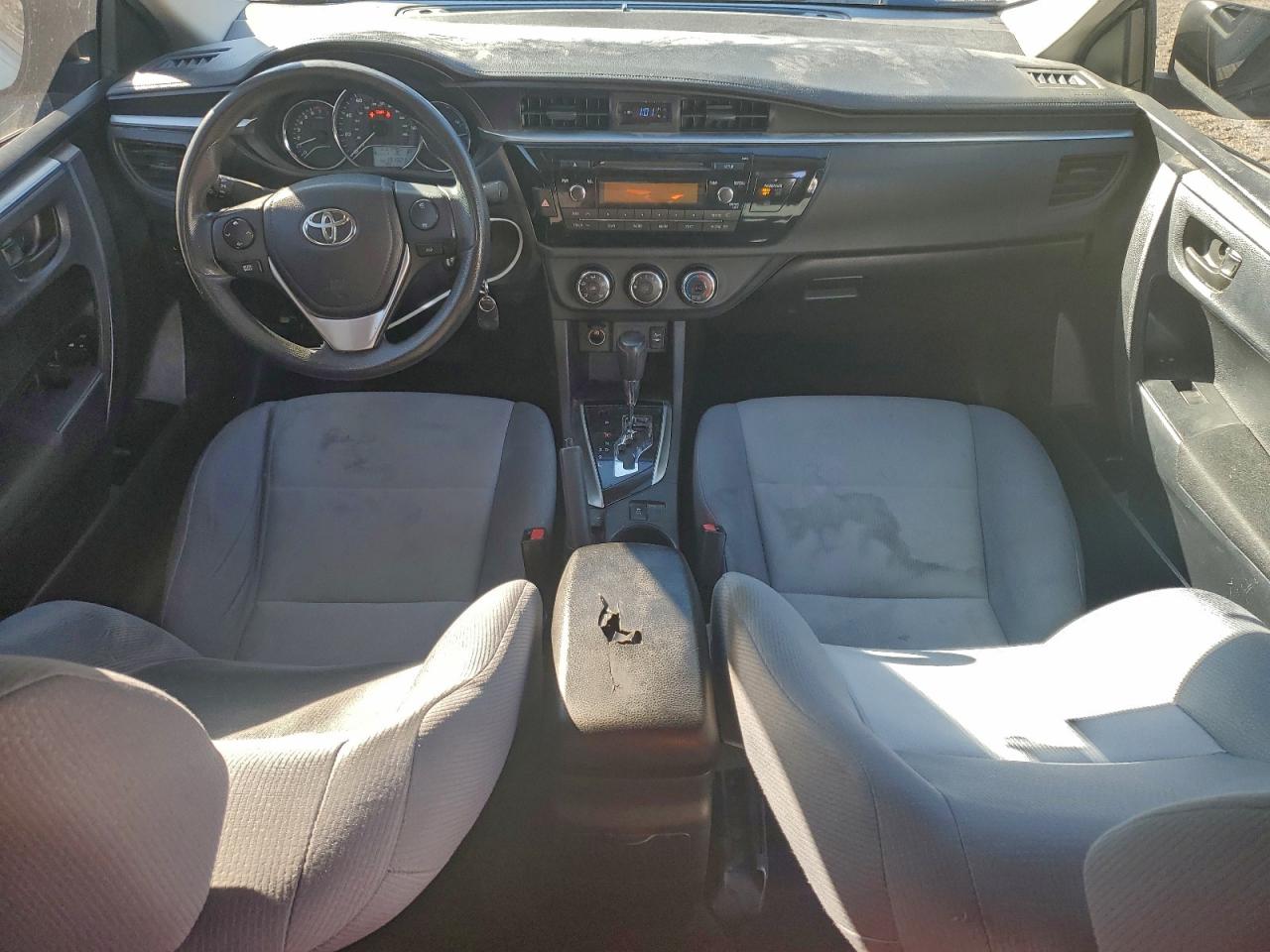 2014 TOYOTA COROLLA L photo 8