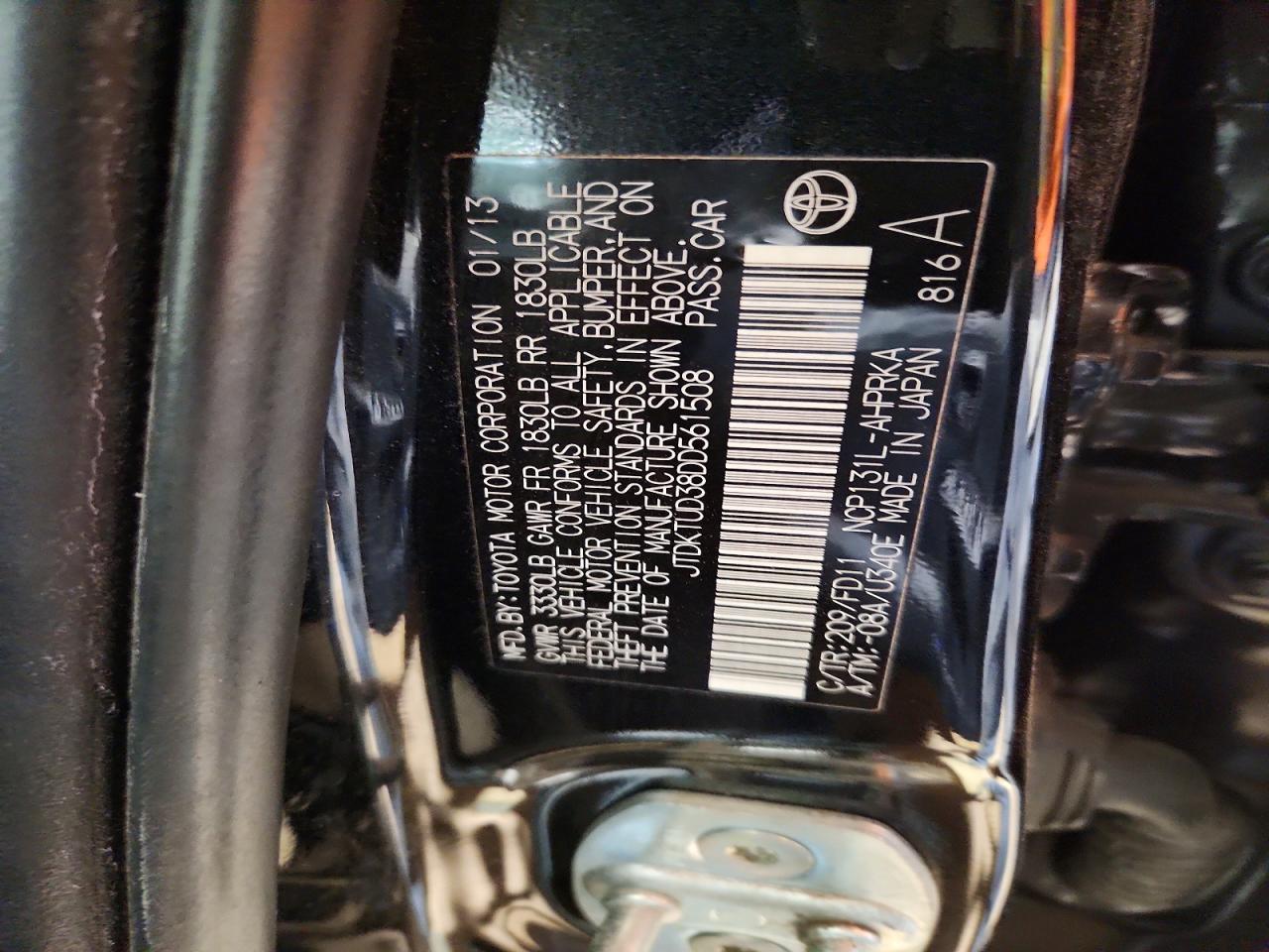 2013 TOYOTA YARIS photo 13