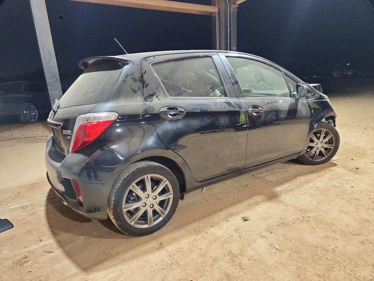 2013 TOYOTA YARIS photo 3