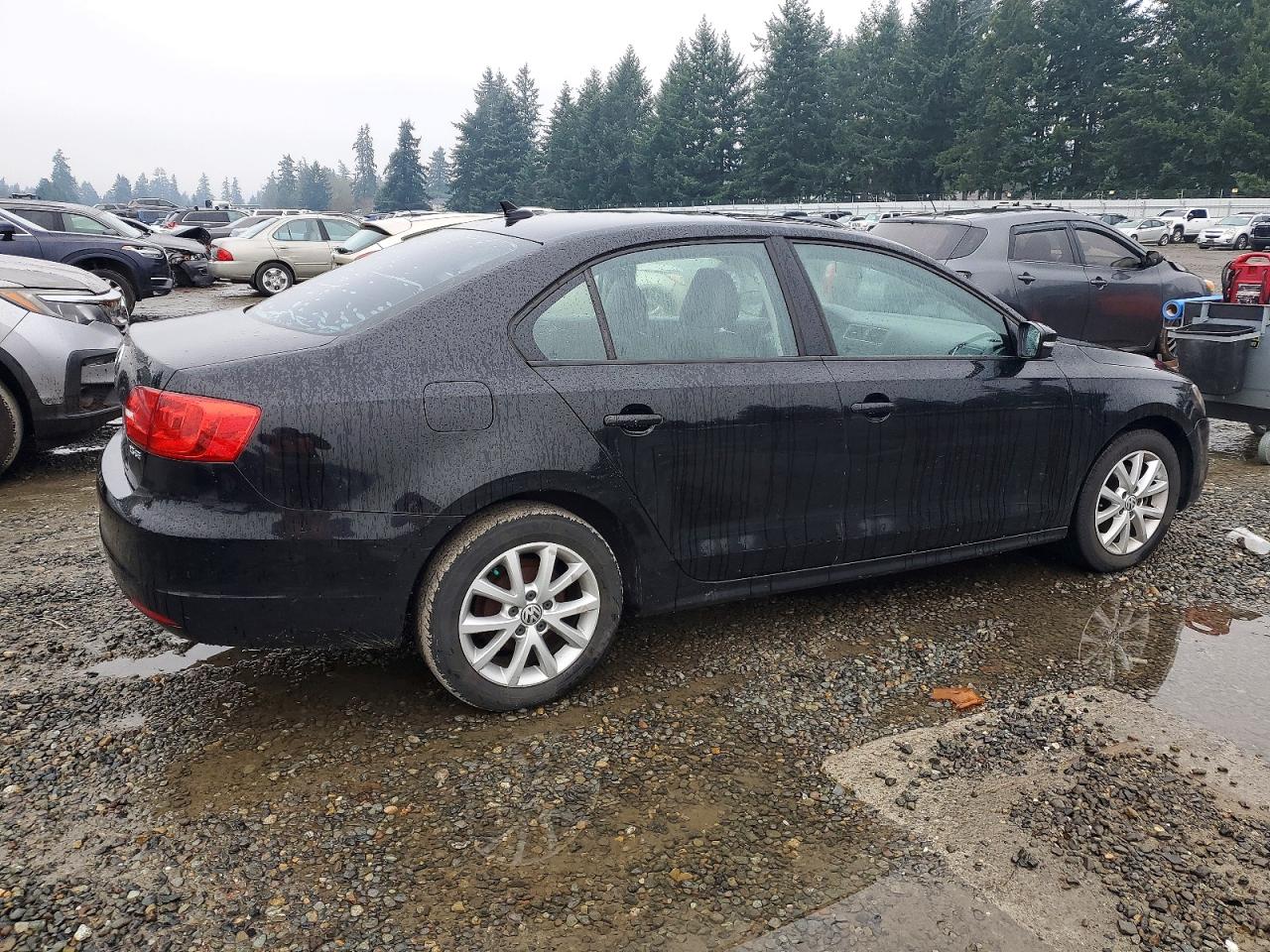 2012 VOLKSWAGEN JETTA SE photo 3