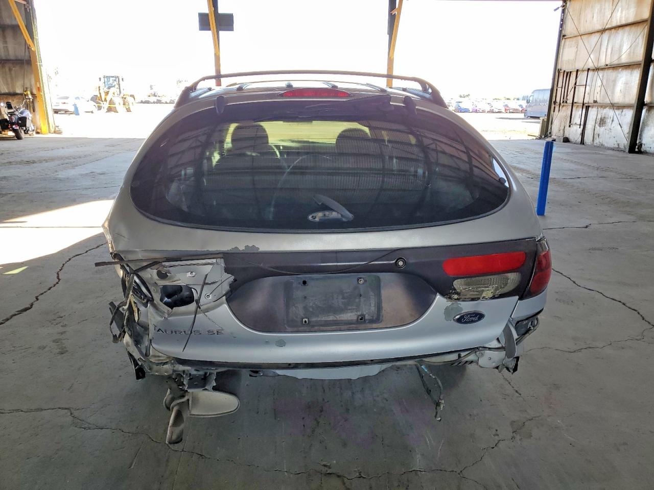 2003 FORD TAURUS SE photo 6