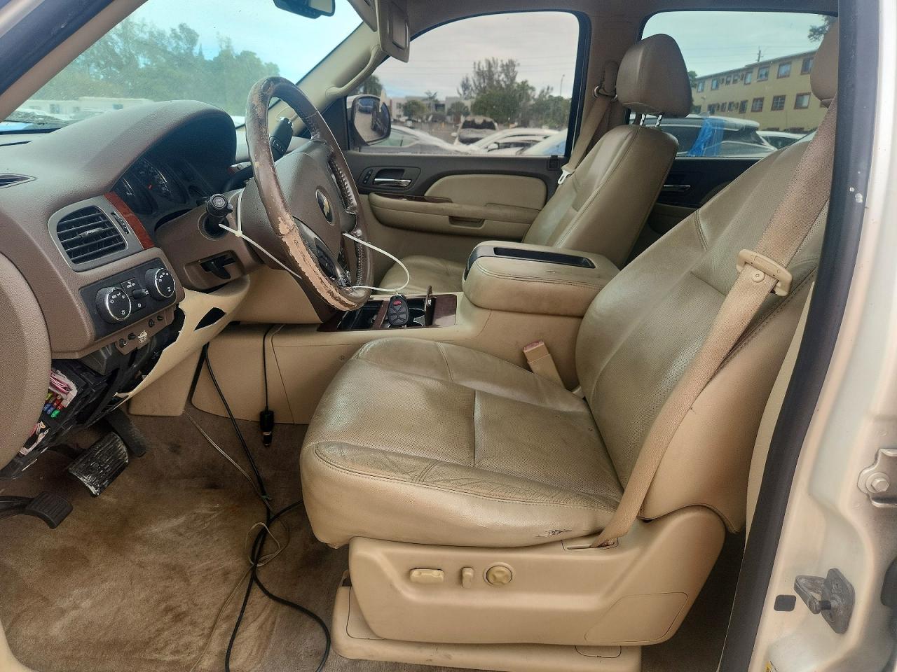 2009 CHEVROLET SUBURBAN K1500 LTZ photo 7