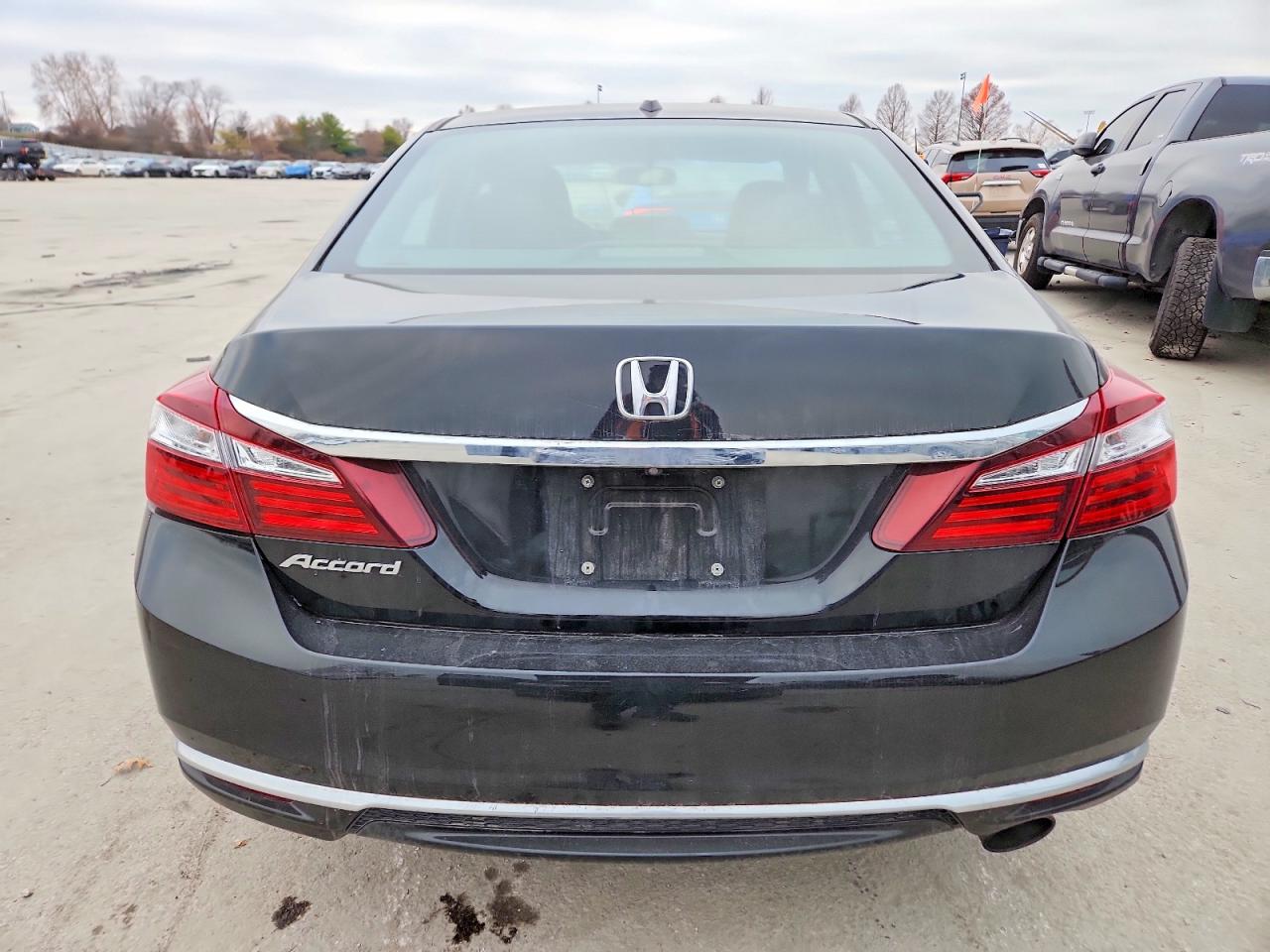 2017 HONDA ACCORD EXL photo 6