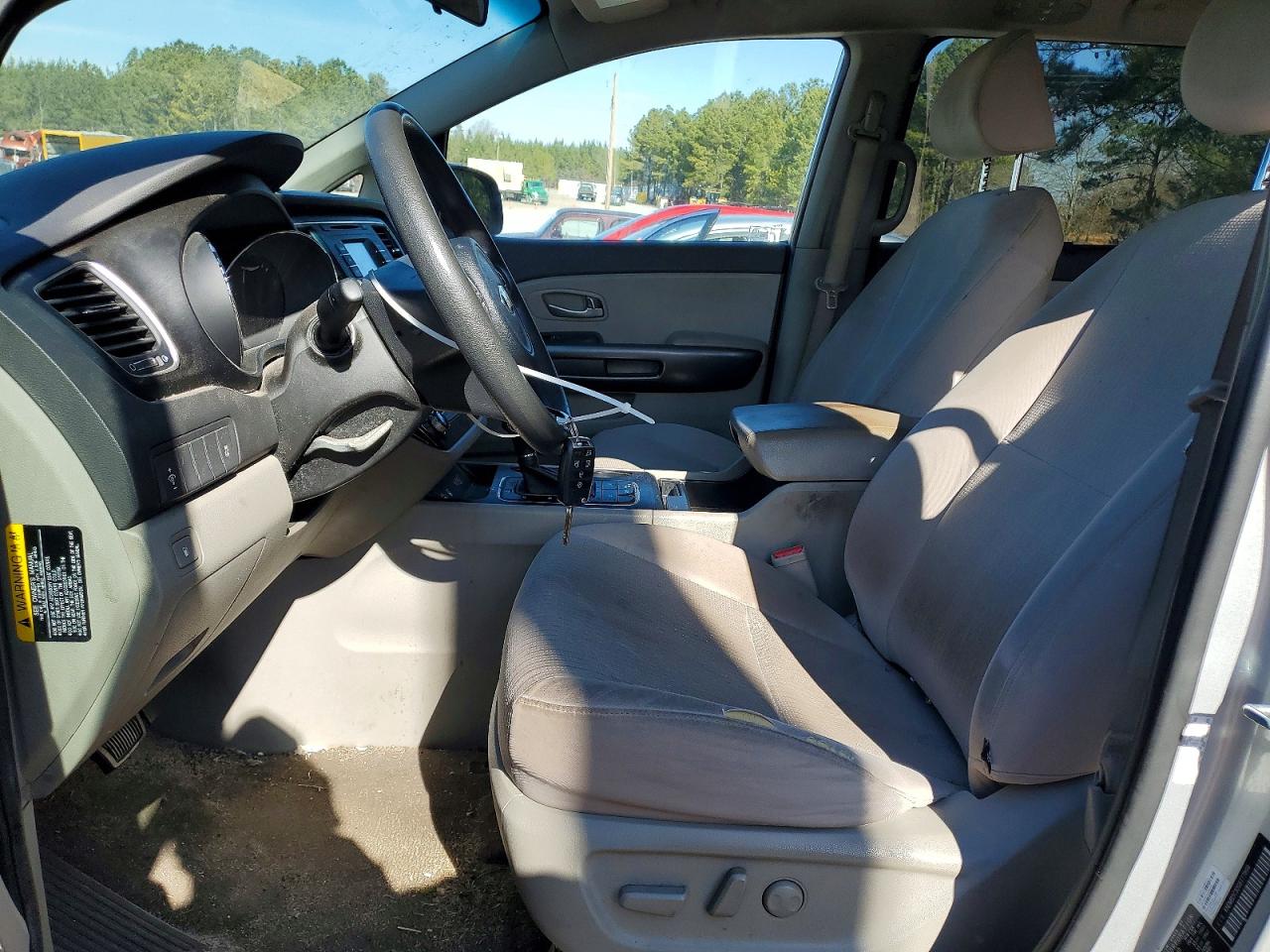 2016 KIA SEDONA LX photo 13