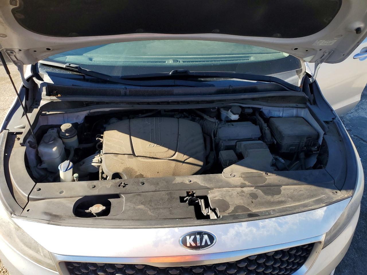 2016 KIA SEDONA LX photo 23