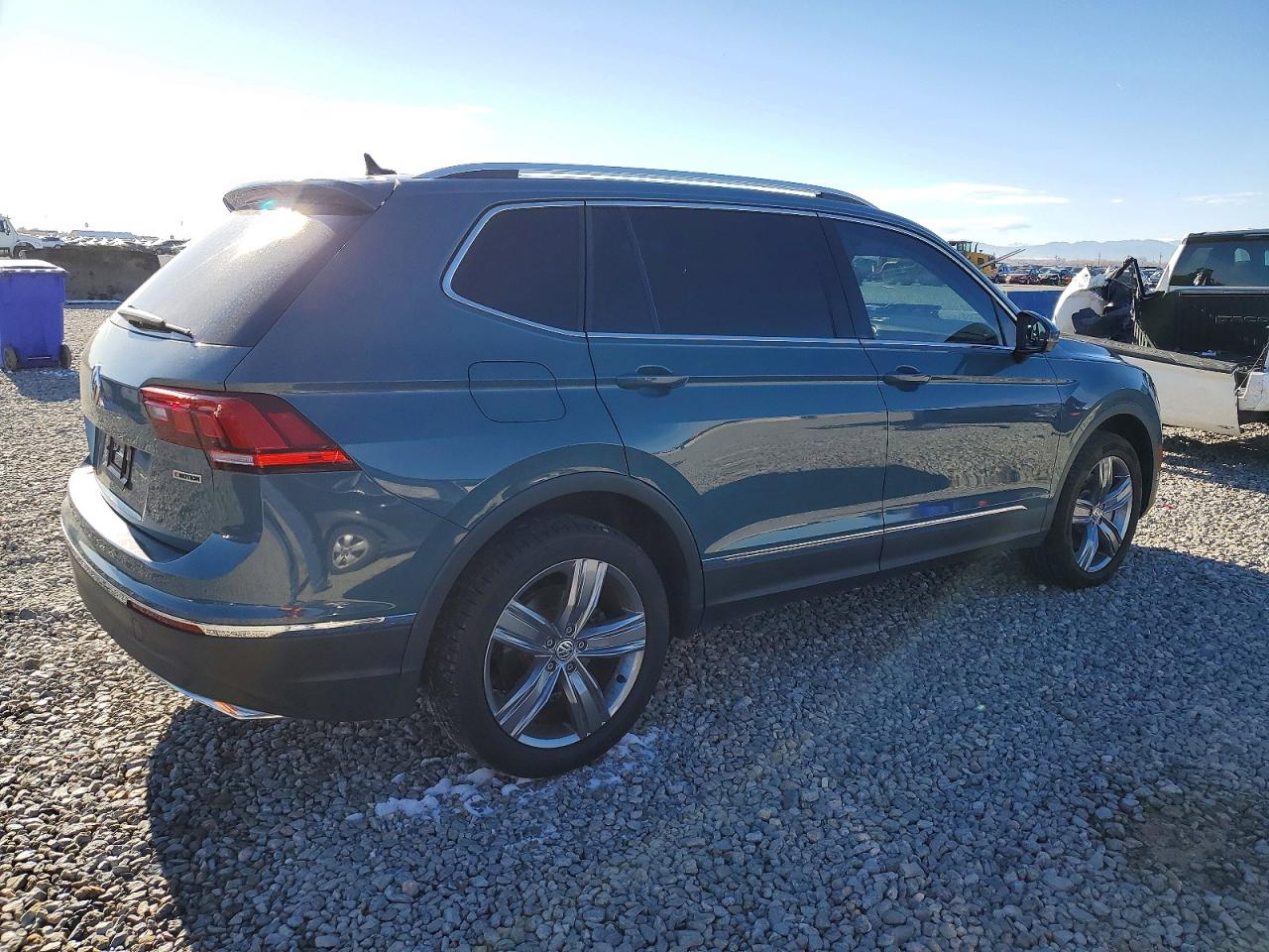 2021 VOLKSWAGEN TIGUAN SE photo 5