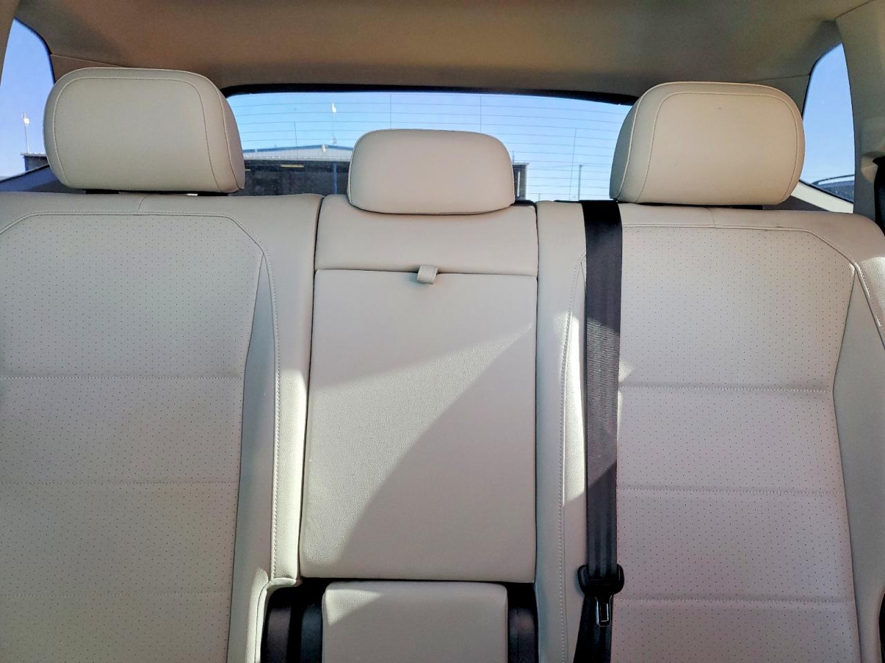 2021 VOLKSWAGEN TIGUAN SE photo 19