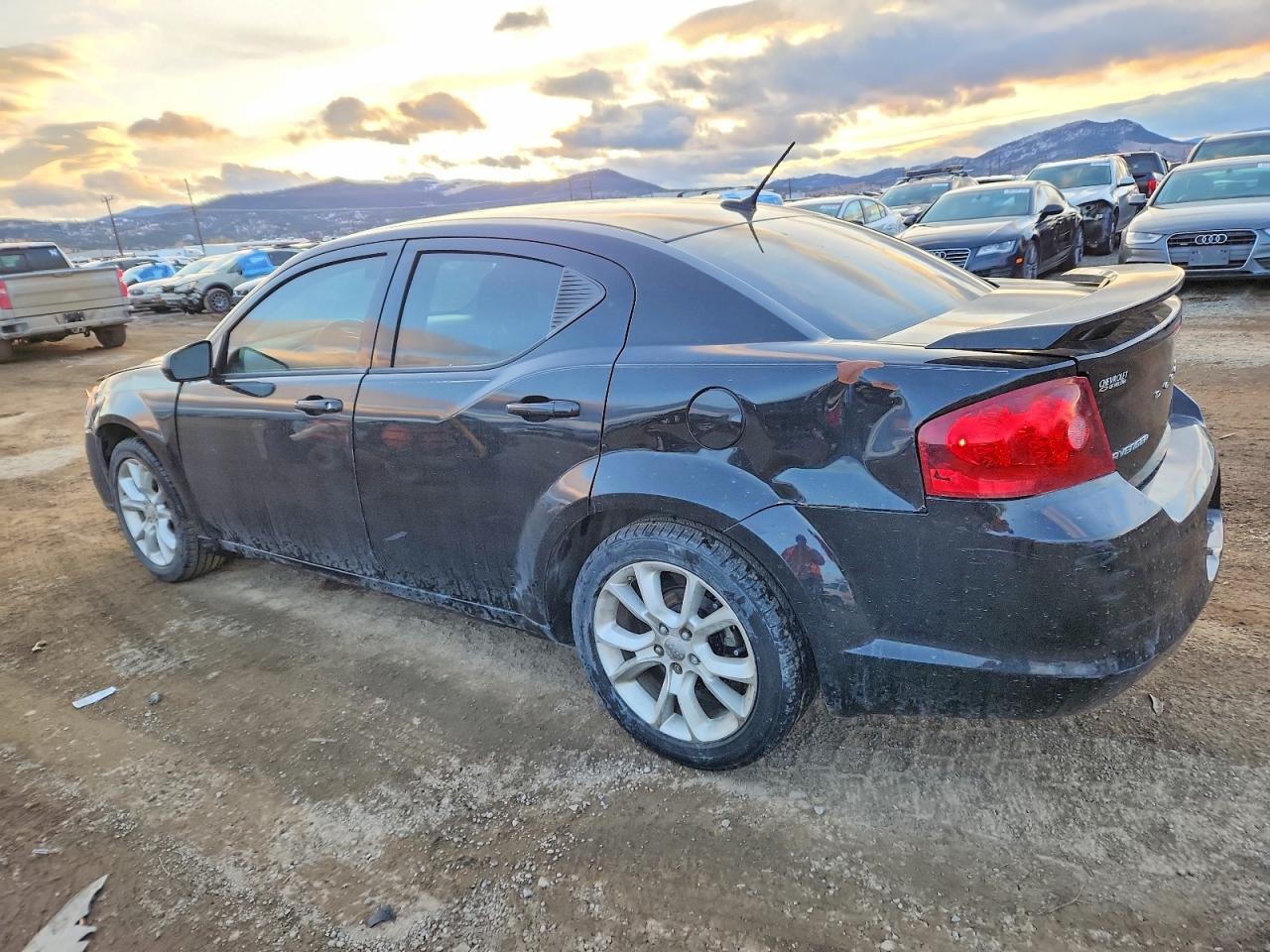 2013 DODGE AVENGER R/T photo 2