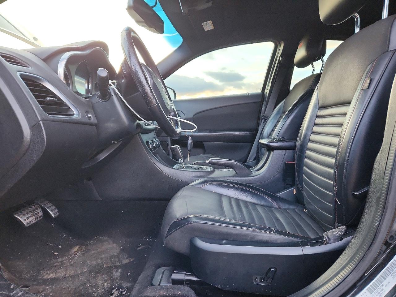 2013 DODGE AVENGER R/T photo 7