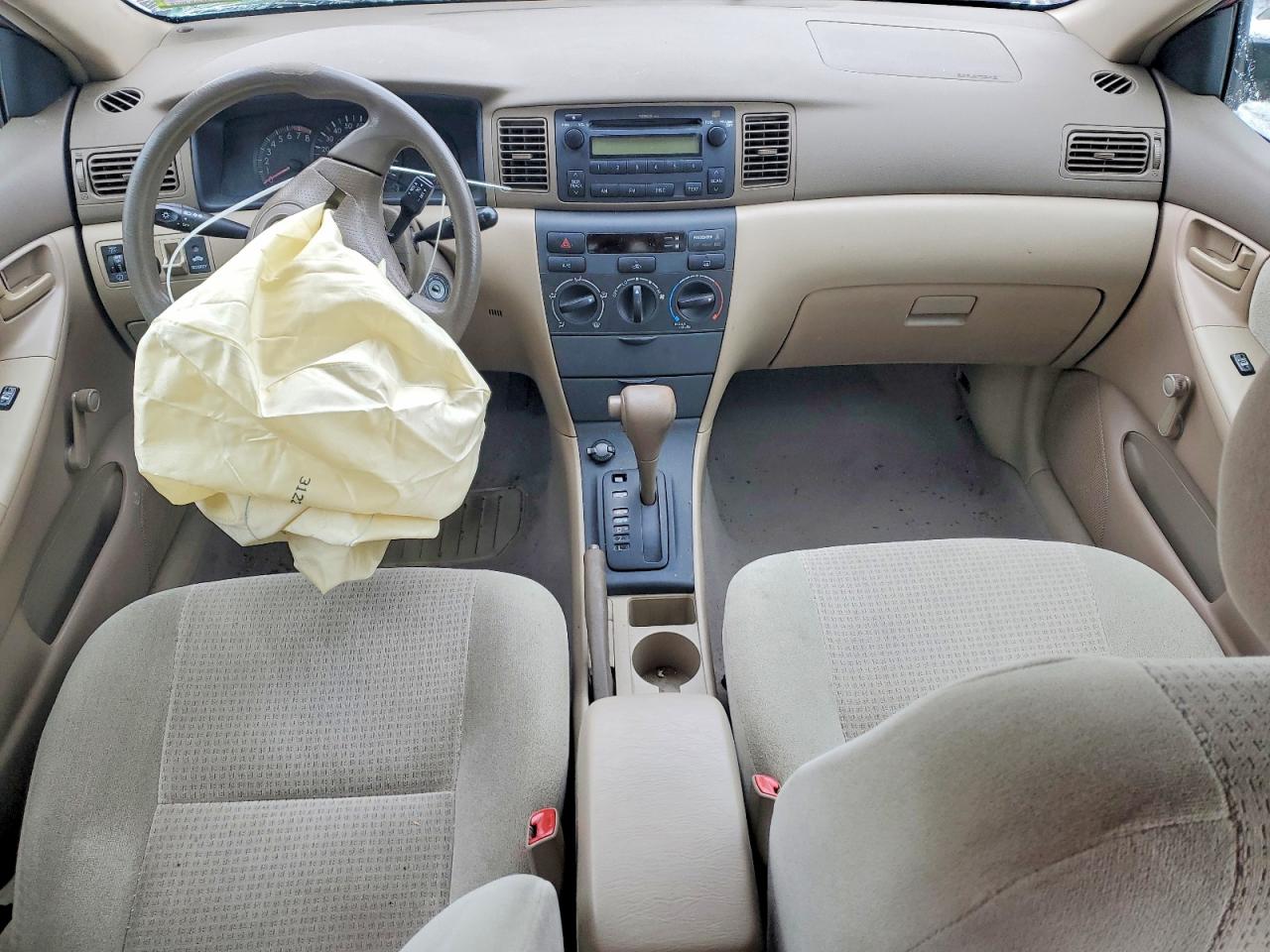 2005 TOYOTA COROLLA CE photo 8