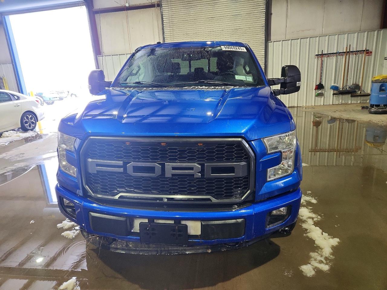 2015 FORD F150 SUPERCREW photo 9